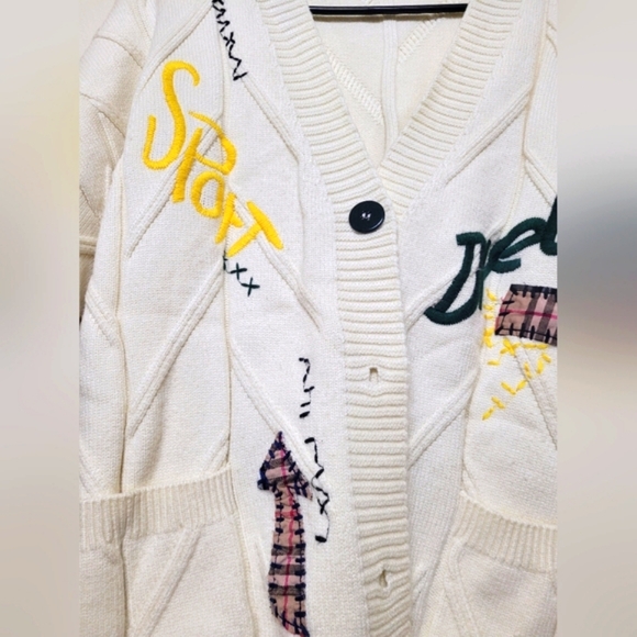 NWOT Beautifull New Unisex Cardigan - Picture 6 of 14